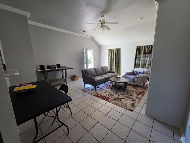 11719 Hollyrock Court, Oklahoma City, OK 73099