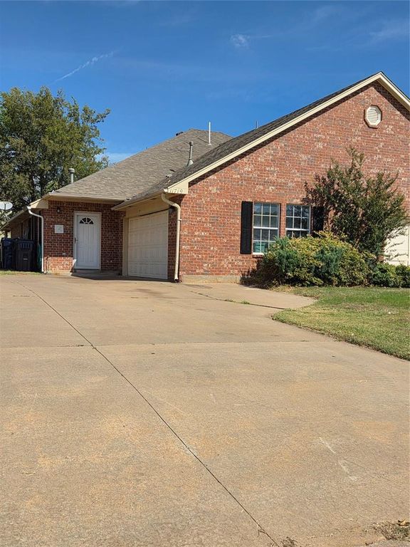 11719 Hollyrock Court, Oklahoma City, OK 73099
