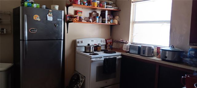 555-565 LEE ROAD, Jacksonville, FL 32225