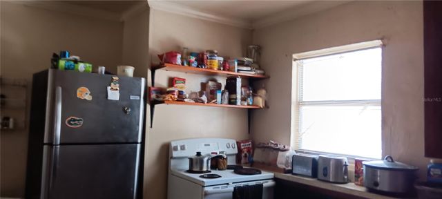 555-565 LEE ROAD, Jacksonville, FL 32225