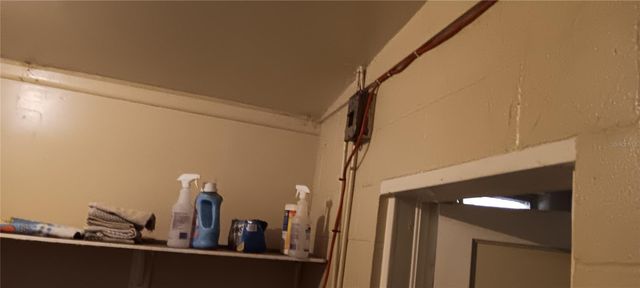 555-565 LEE ROAD, Jacksonville, FL 32225