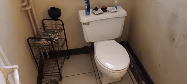 555-565 LEE ROAD, Jacksonville, FL 32225