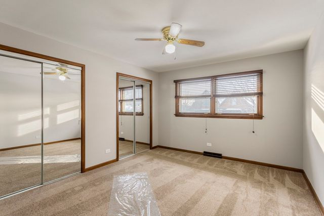 10801 S Tripp Avenue, Oak Lawn, IL 60453