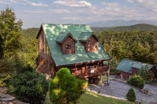2251 Upper Middle Creek Road, Sevierville, TN 37876