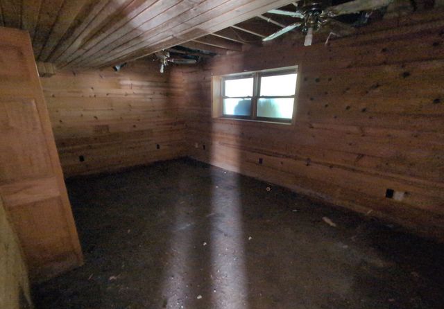 525 W 2nd Street S, Newton, IA 50208