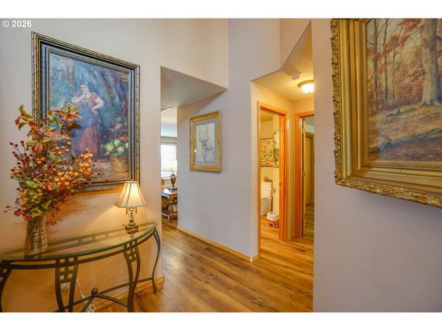 2107 N 5TH Way, Ridgefield, WA 98642