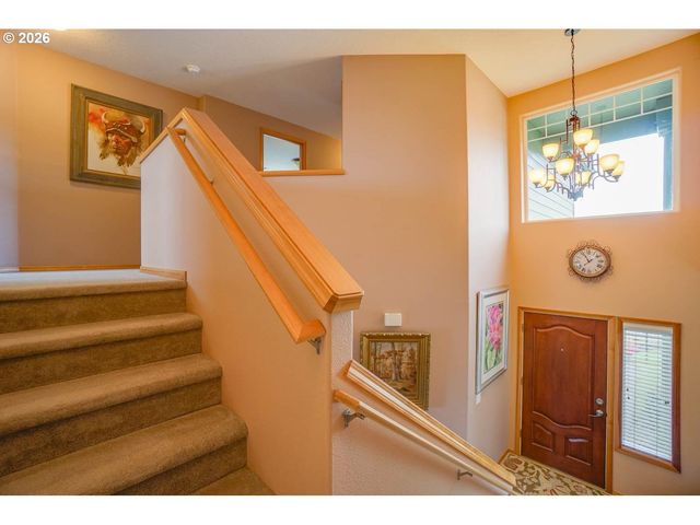 2107 N 5TH Way, Ridgefield, WA 98642