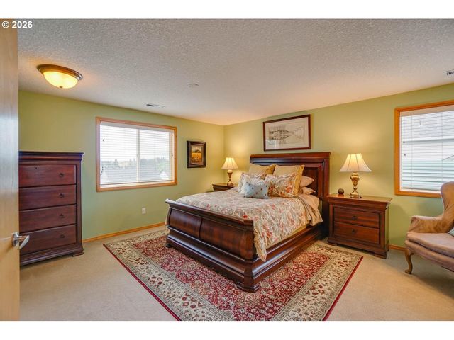 2107 N 5TH Way, Ridgefield, WA 98642