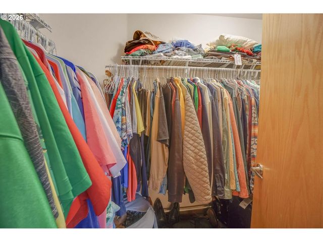 2107 N 5TH Way, Ridgefield, WA 98642