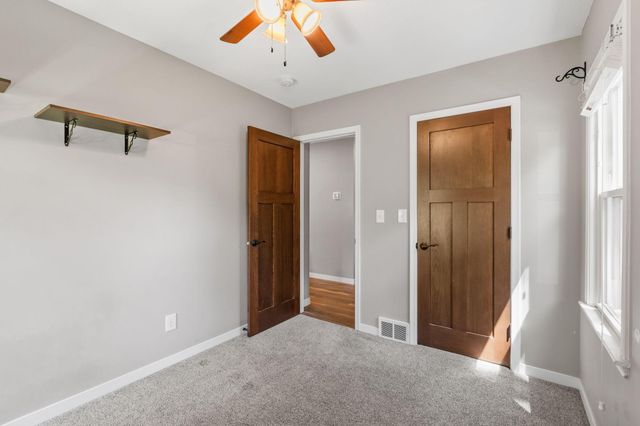 2097 Belmont Lane E, North Saint Paul, MN 55109