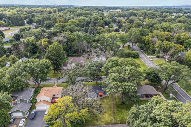 2097 Belmont Lane E, North Saint Paul, MN 55109