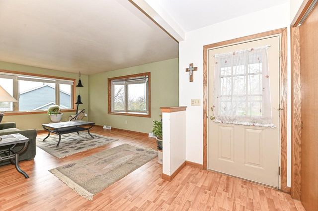 917 Howard STREET, Waukesha, WI 53188