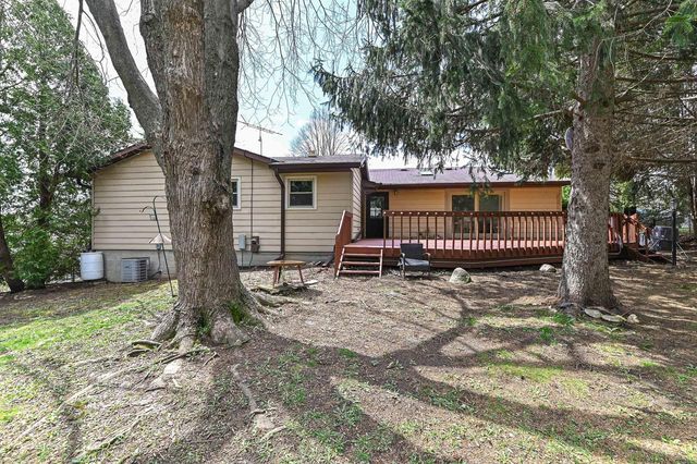 917 Howard STREET, Waukesha, WI 53188
