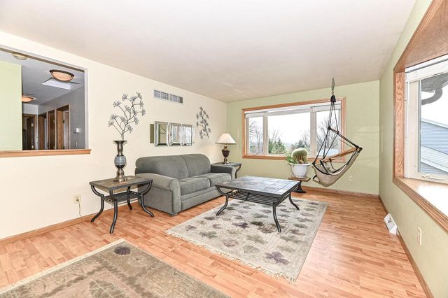 917 Howard STREET, Waukesha, WI 53188
