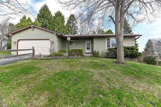 917 Howard STREET, Waukesha, WI 53188