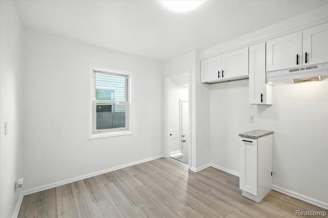 7445 Rockdale, Redford, MI 48239