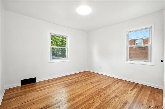 7445 Rockdale, Redford, MI 48239