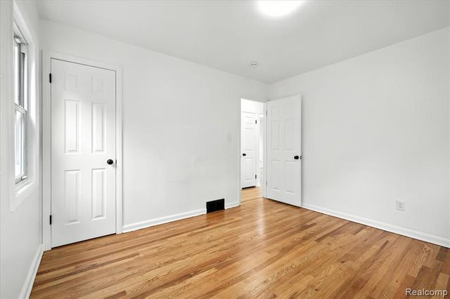 7445 Rockdale, Redford, MI 48239