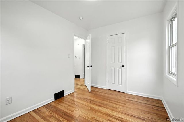 7445 Rockdale, Redford, MI 48239