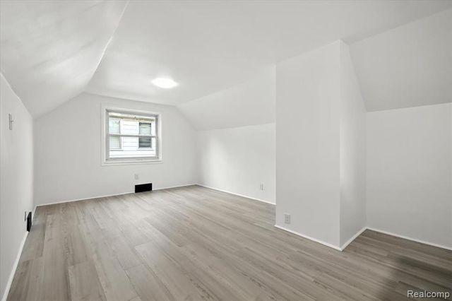 7445 Rockdale, Redford, MI 48239