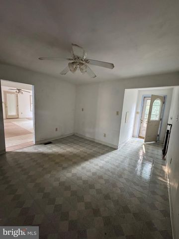 79 W 2ND AVE, Pine Hill, NJ 08021