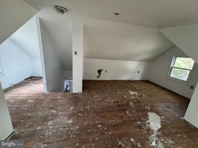 79 W 2ND AVE, Pine Hill, NJ 08021