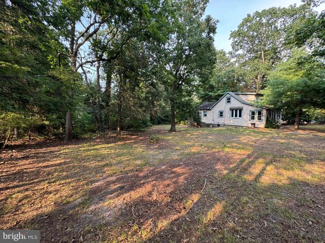 79 W 2ND AVE, Pine Hill, NJ 08021