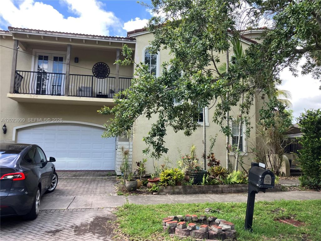 1806 SW 23rd St, Fort Lauderdale, FL 33315