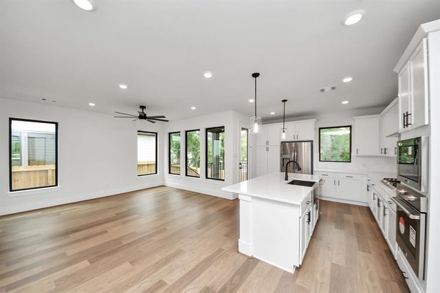 405 Forest Reserve Place, Houston, TX 77079