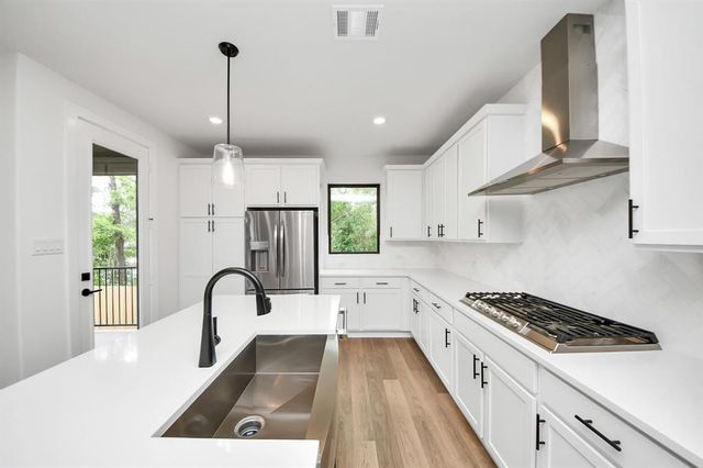 405 Forest Reserve Place, Houston, TX 77079