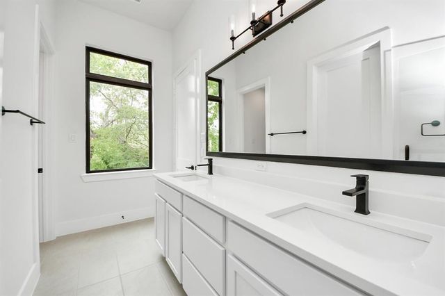 405 Forest Reserve Place, Houston, TX 77079