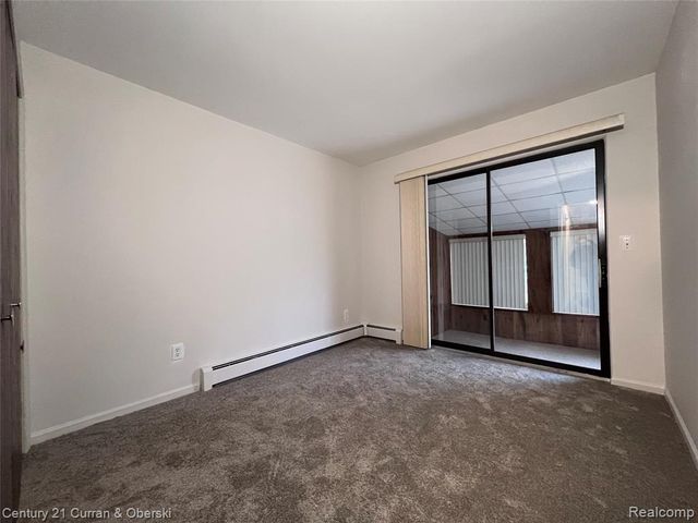 61958 Ticonderoga Drive, South Lyon, MI 48178