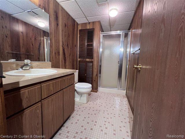 61958 Ticonderoga Drive, South Lyon, MI 48178