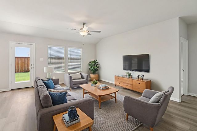 703 London Town Lane, Princeton, TX 75071