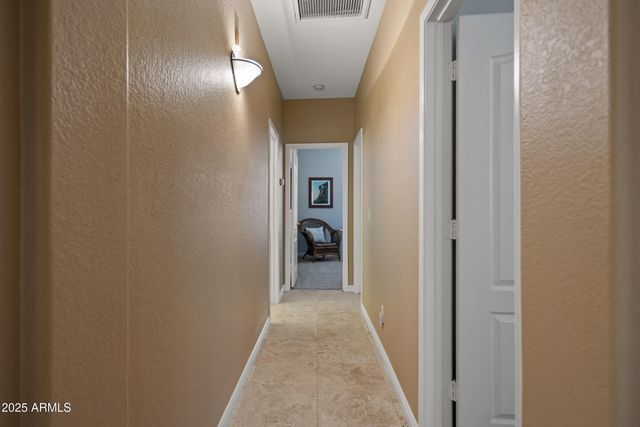 269 W EL FREDA Road, Tempe, AZ 85284