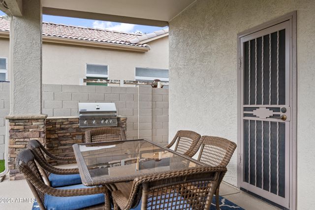 269 W EL FREDA Road, Tempe, AZ 85284