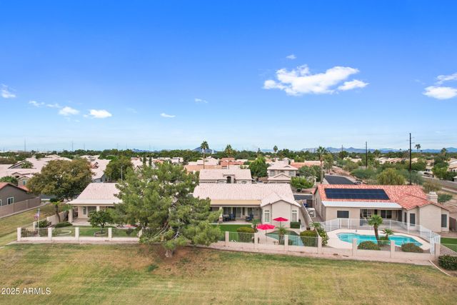 269 W EL FREDA Road, Tempe, AZ 85284