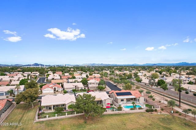 269 W EL FREDA Road, Tempe, AZ 85284