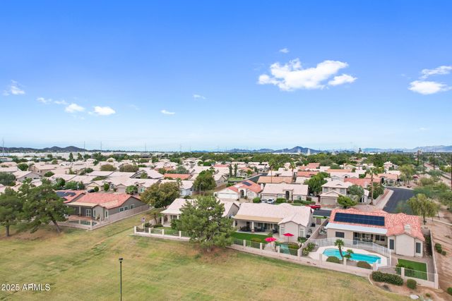 269 W EL FREDA Road, Tempe, AZ 85284