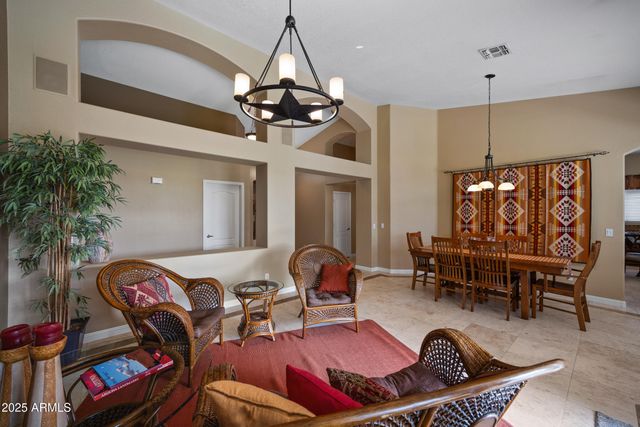 269 W EL FREDA Road, Tempe, AZ 85284