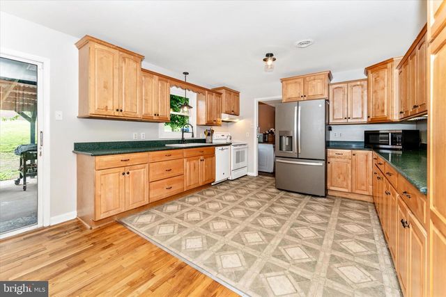 9708 FERNWOOD LN, Hagerstown, MD 21740