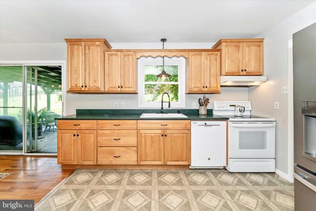 9708 FERNWOOD LN, Hagerstown, MD 21740