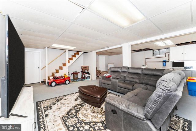 9708 FERNWOOD LN, Hagerstown, MD 21740