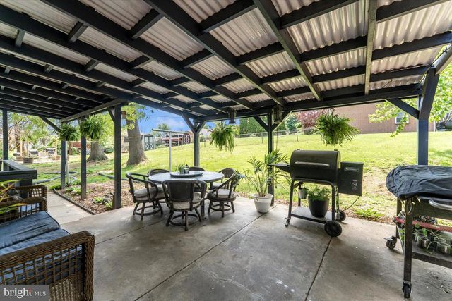 9708 FERNWOOD LN, Hagerstown, MD 21740