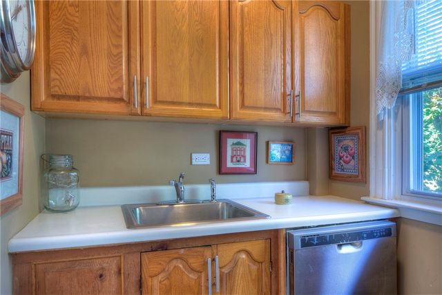 98 John Street, Newport, RI 02840