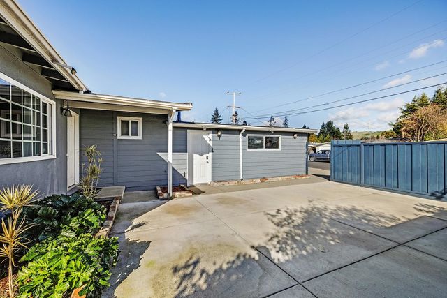 28477 Coleridge Ave, Hayward, CA 94544