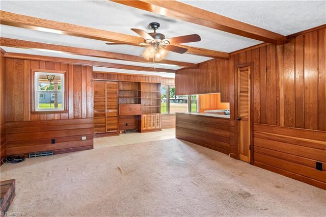 111 Earnhart Road, Pinnacle, NC 27043