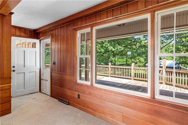 111 Earnhart Road, Pinnacle, NC 27043