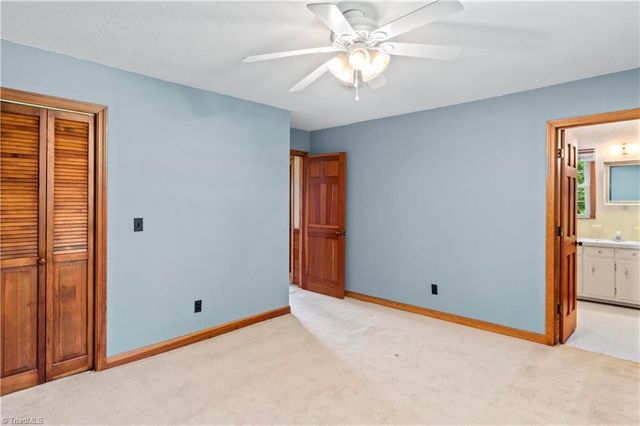 111 Earnhart Road, Pinnacle, NC 27043