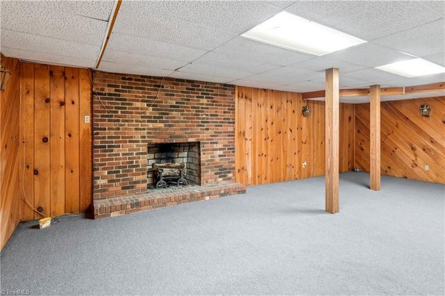 111 Earnhart Road, Pinnacle, NC 27043